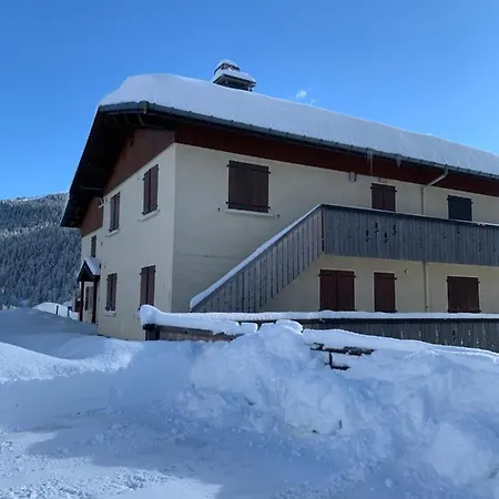 Terrasse Sur Les Aravis *